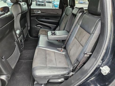 Used 2020 Jeep Grand Cherokee Altitude image 21