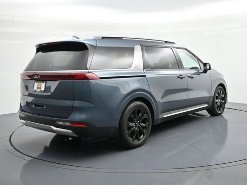 Used 2023 Kia Carnival SX FWD image 6