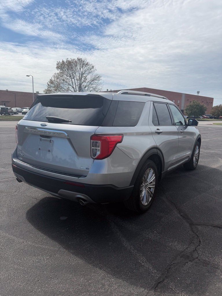 Used 2020 Ford Explorer Limited AWD/4WD image 7