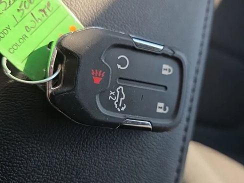 Used 2021 Chevrolet Silverado 1500 LT w/ Z71 Off-Road Package image 31