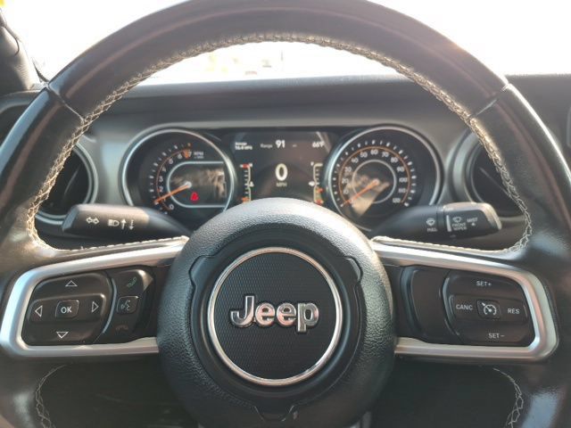 Used 2020 Jeep Gladiator Sport w/ Technology Group AWD/4WD image 23