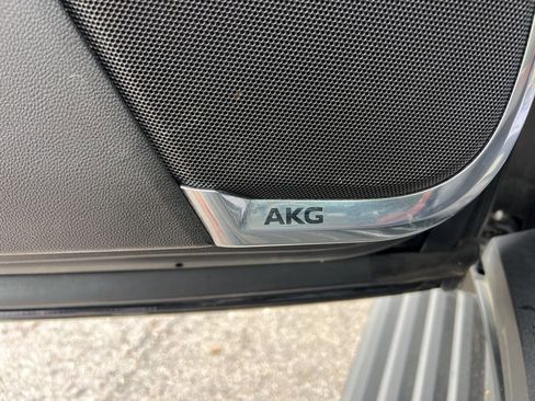 Used 2024 Cadillac Escalade ESV Sport w/ LPO, ONYX Package AWD/4WD image 34