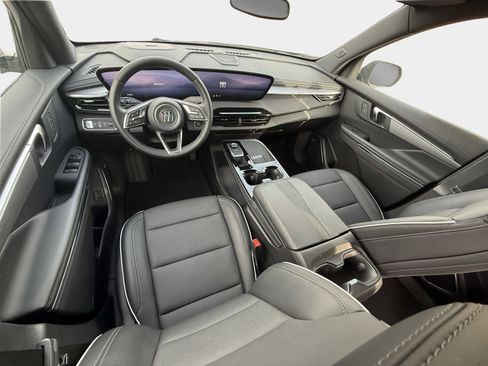 Used 2025 Buick Enclave Preferred image 11