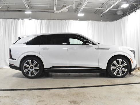 New 2025 Cadillac Escalade IQ Luxury 1 image 18