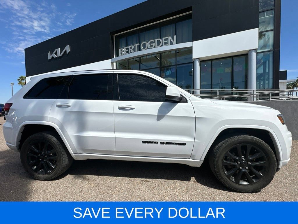 Used 2019 Jeep Grand Cherokee Altitude AWD/4WD image 3
