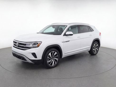 Used 2024 Volkswagen Atlas SE AWD/4WD image 3