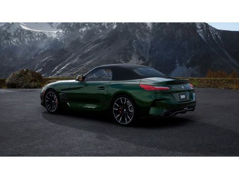New 2026 BMW Z4 M40i image 2