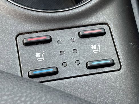 Used 2024 Toyota Camry XSE w/ Navigation Package image 20