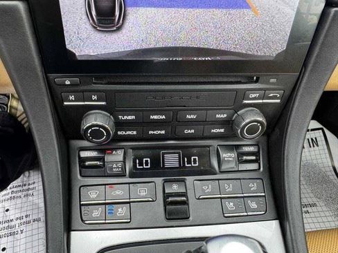 Used 2019 Porsche 911 Targa 4 AWD/4WD image 32