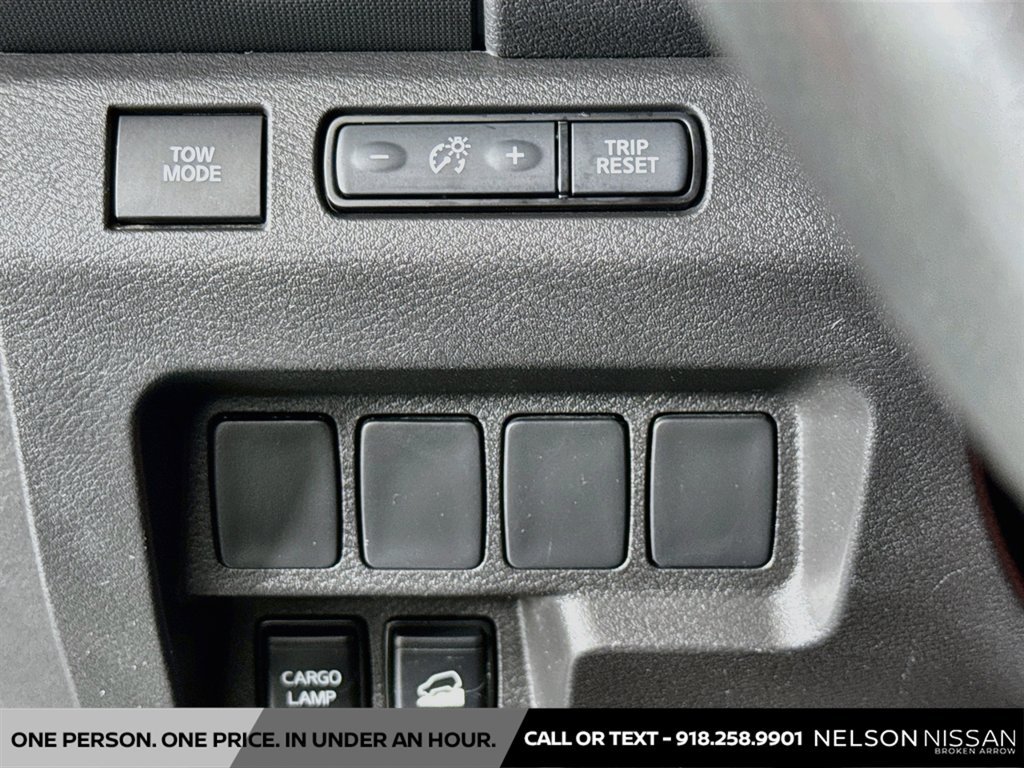 Certified 2023 Nissan Frontier PRO-4X w/ Tow Package AWD/4WD image 10