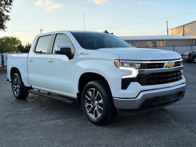 Certified 2023 Chevrolet Silverado 1500 LT AWD/4WD image 2