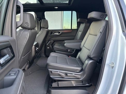 New 2026 GMC Yukon XL Denali w/ Sun & Power Step Package AWD/4WD image 32