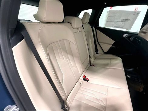 New 2026 BMW X3 xDrive30i w/ Premium Package AWD/4WD image 8