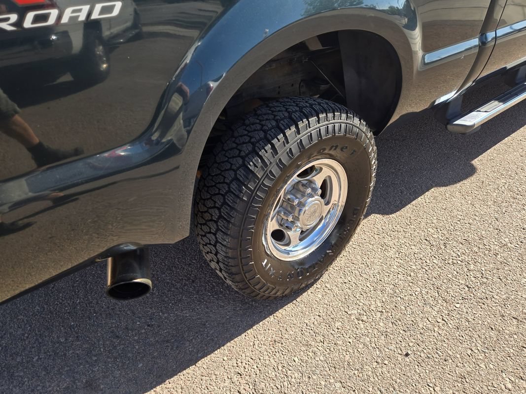 Used 2004 Ford F250 Lariat AWD/4WD image 11