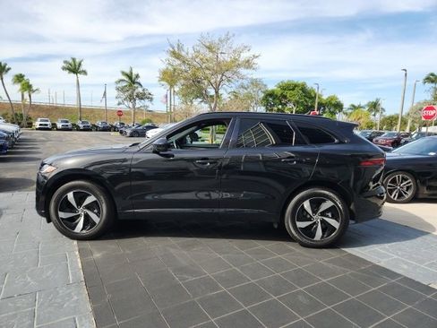 Used 2025 Jaguar F-PACE R-Dynamic S image 13