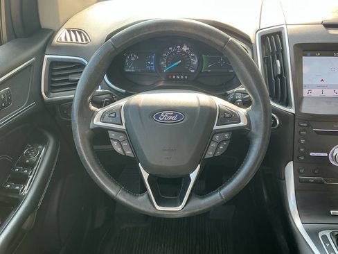 Used 2018 Ford Edge Titanium w/ Equipment Group 301A AWD/4WD image 13