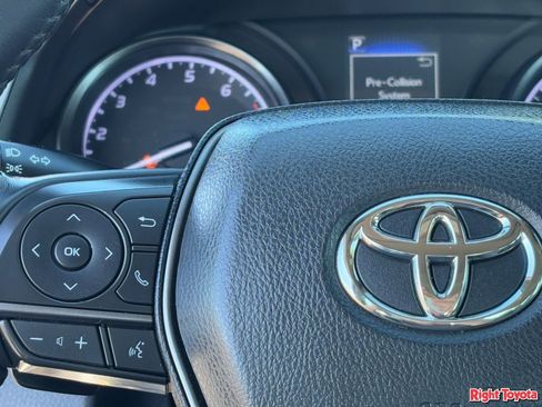 Used 2022 Toyota Camry SE FWD image 22