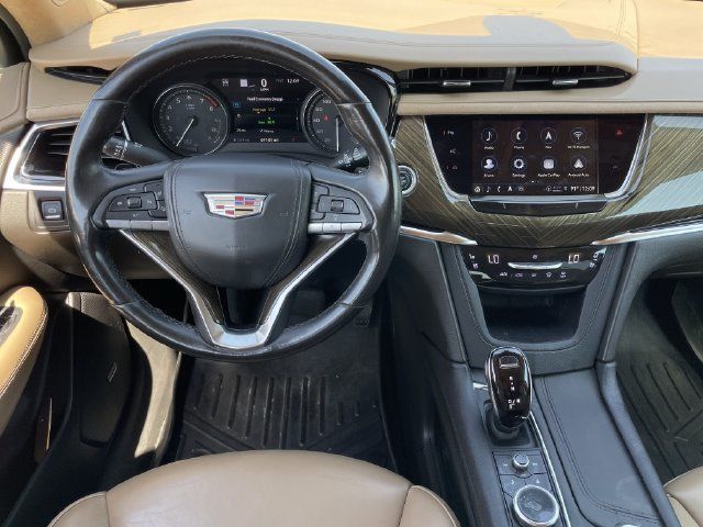 Used 2022 Cadillac XT6 Premium Luxury w/ Platinum Package AWD/4WD image 12