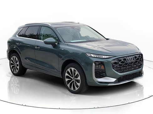 New 2026 Audi Q3 quattro 2.0T AWD/4WD image 1