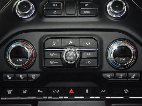 Used 2020 GMC Sierra 2500 AT4 w/ Technology Package image 29