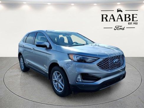 Used 2024 Ford Edge SEL w/ Convenience Package image 7
