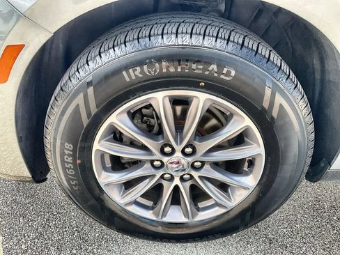 Used 2024 Buick Enclave Premium AWD/4WD image 18