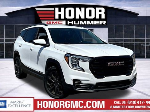 Used 2022 GMC Terrain SLE w/ Driver Convenience Package FWD image 1