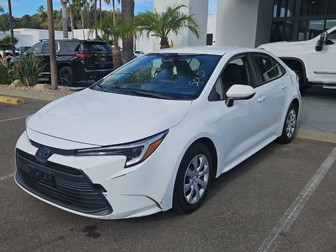 Used 2023 Toyota Corolla LE w/ Carpet Mat Package (TMS) FWD image 3