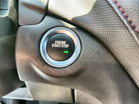 Certified 2023 Chevrolet Equinox RS image 16