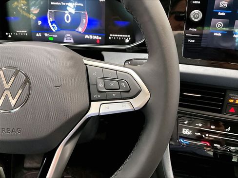 New 2026 Volkswagen Jetta SE FWD image 17