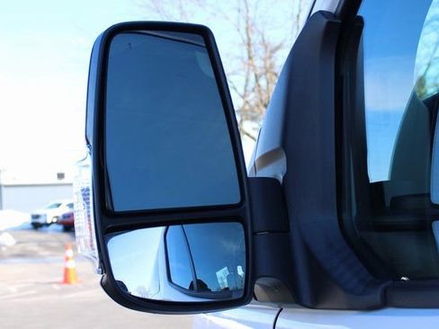 Used 2024 Ford Transit 350 XLT image 8