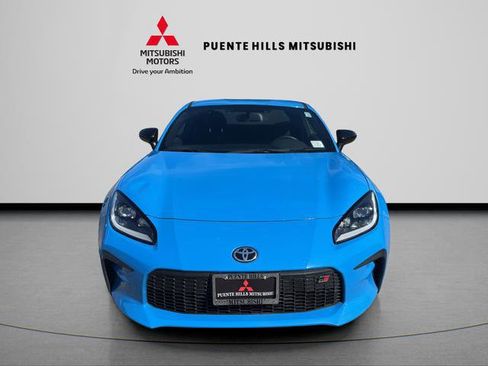 Used 2023 Toyota GR86 image 2