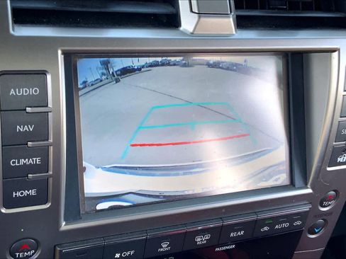 Used 2020 Lexus GX 460 Premium w/ Premium Package image 29