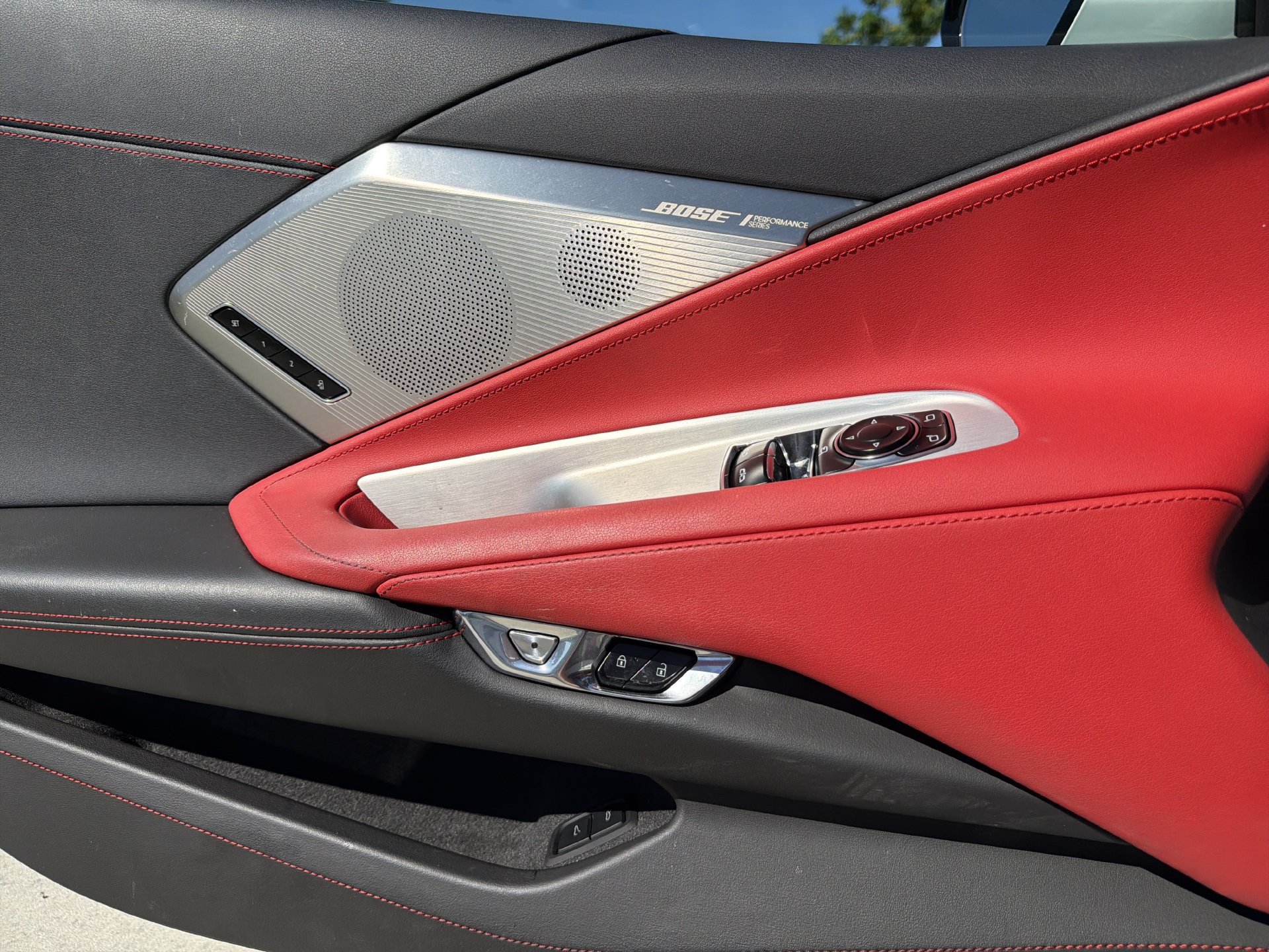 Used 2023 Chevrolet Corvette Stingray Preferred Cpe w/ Z51 Performance Package RWD image 21