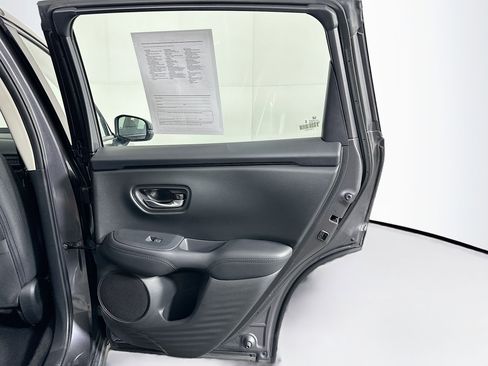 Used 2025 Honda HR-V LX image 28