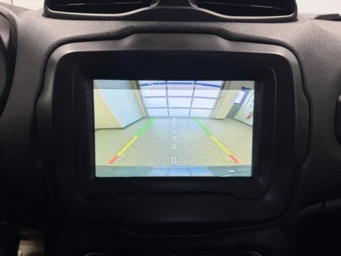 Used 2018 Jeep Renegade Limited AWD/4WD image 17