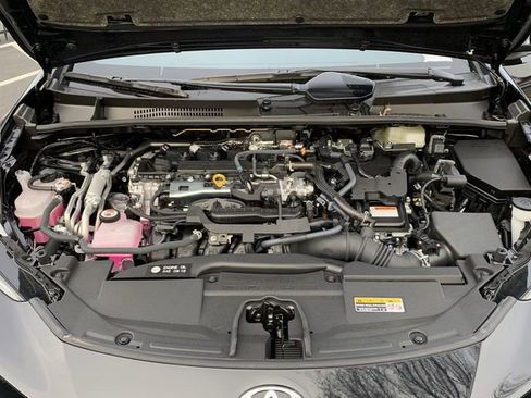 New 2025 Toyota Prius Plug-In Hybrid FWD image 16
