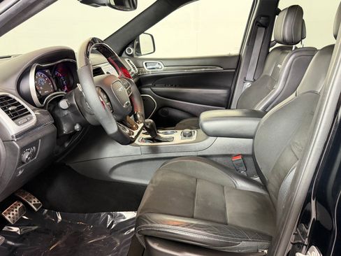 Used 2021 Jeep Grand Cherokee SRT w/ Trailer Tow Group IV AWD/4WD image 5