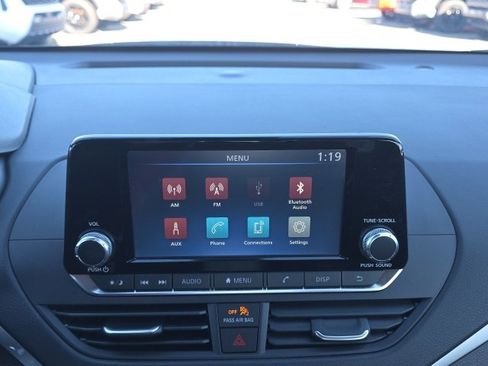 Used 2024 Nissan Altima 2.5 S image 17