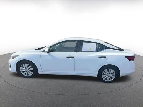 Used 2025 Nissan Sentra S image 8
