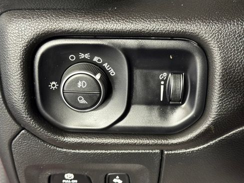 Certified 2024 RAM 1500 Big Horn RWD image 24