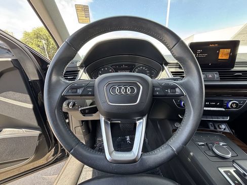 Used 2019 Audi Q5 2.0T Premium AWD/4WD image 25