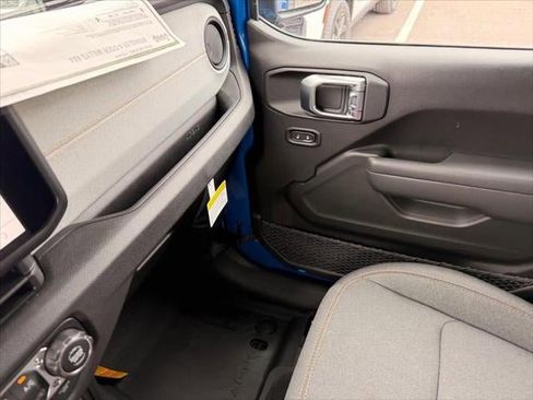 New 2026 Jeep Wrangler Unlimited Sport image 32