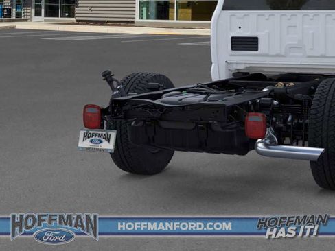 New 2025 Ford F350 XL w/ XL Chrome Package image 32