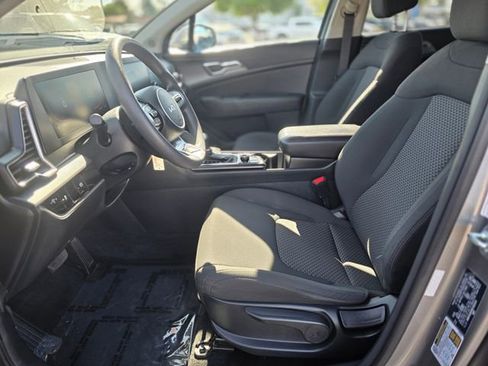 Used 2024 Kia Sportage LX image 13