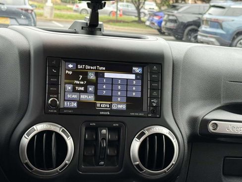Certified 2016 Jeep Wrangler Unlimited Rubicon w/ Connectivity Group AWD/4WD image 3