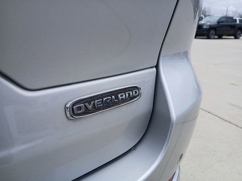 Used 2022 Jeep Grand Cherokee Overland AWD/4WD image 40