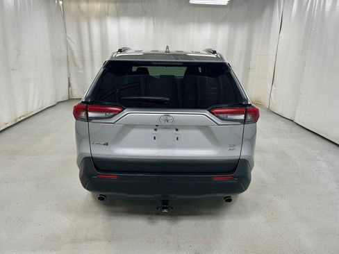 Used 2019 Toyota RAV4 LE w/ All Weather Liner Package AWD/4WD image 5