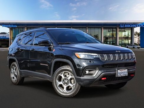 Used 2022 Jeep Compass Trailhawk w/ Trailhawk Elite Group image 1