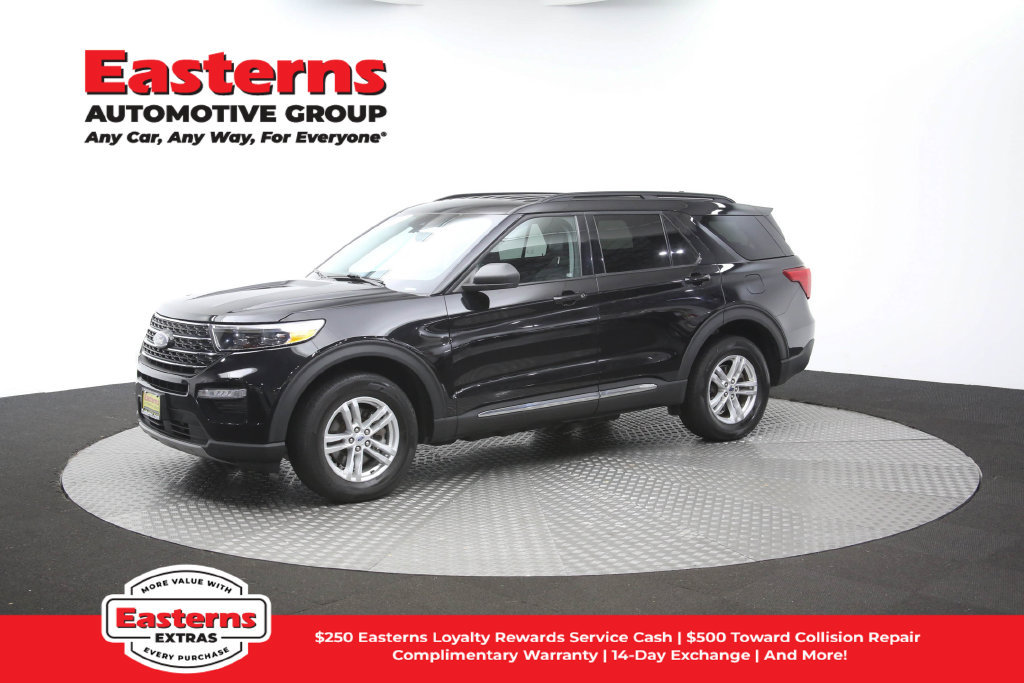 Used 2023 Ford Explorer XLT w/ Equipment Group 202A AWD/4WD image 59